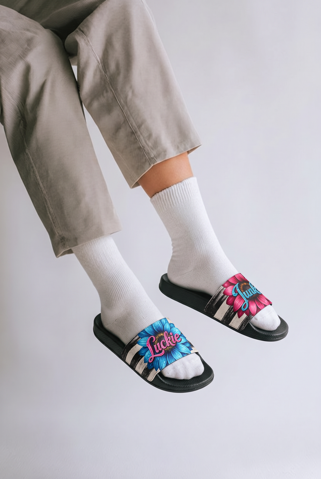 Luckie Junkie™ Signature Slides